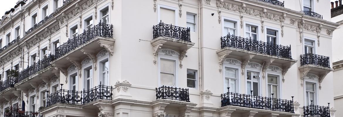 Typical prestigious building in London where we’ve been providing flexible, fast & cost-effective roofing services to managing agents over 30 years